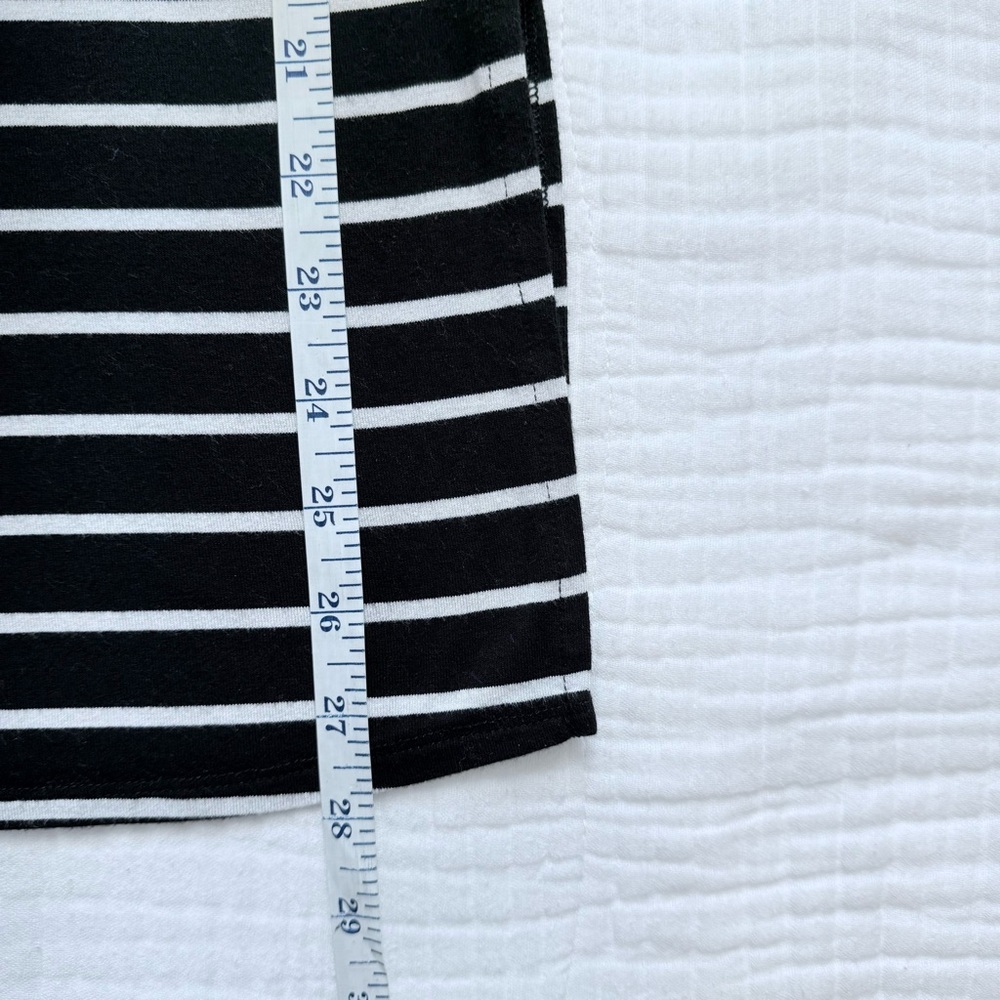 Old Navy short sleeve luxe oversized tunic black & white striped tee size Medium - Picture 5 of 10
